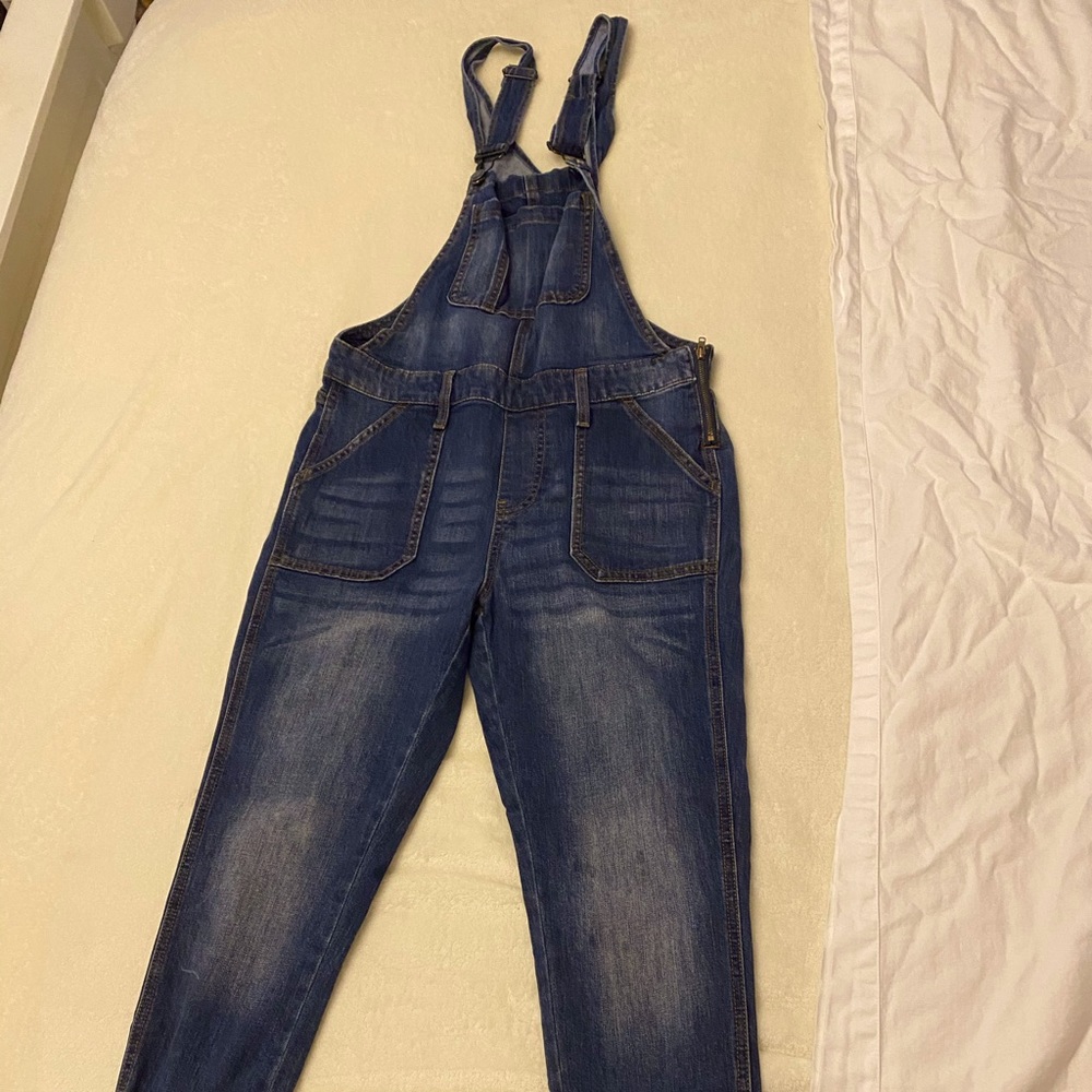 Overalls in Dark Indigo Wash